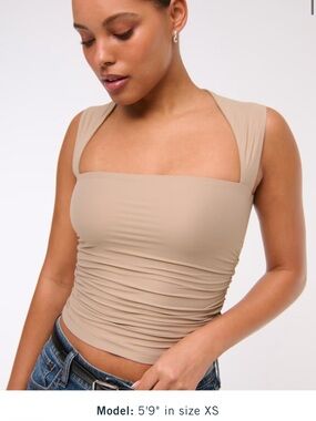 Seamless Square Neck Wide Strap Tank Top